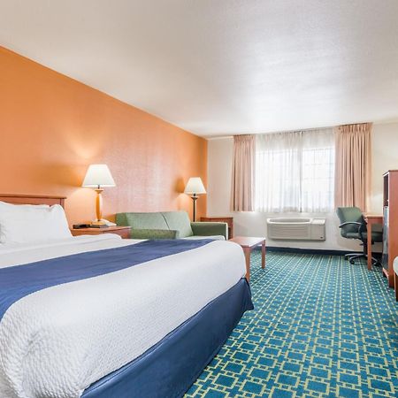 Baymont By Wyndham Santa Fe Hotel Quarto foto